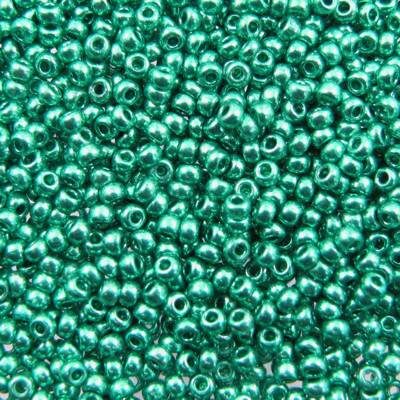 seed beads N10 Light Green metallic (25g) Czech - j1563