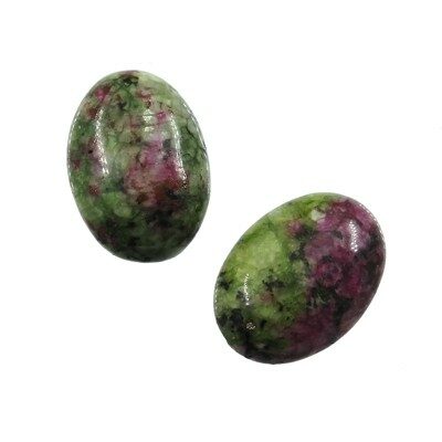 cabochone 13x18mm Ruby in Zoisite - k1452
