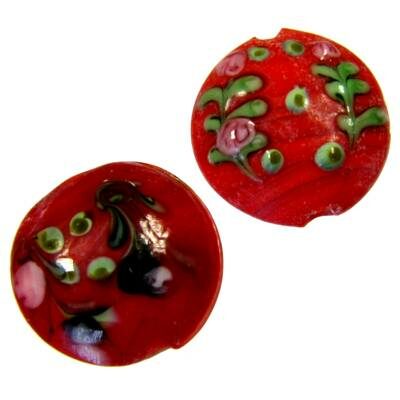 (Latviski) pērle tablete 20x20x10mm sarkana ar puķi