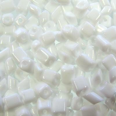 seed beads cubes 3.5mm Chalk White (25g) Czech - j1226