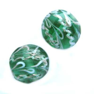 -40% bead pill 15mm green curved (India) - b105