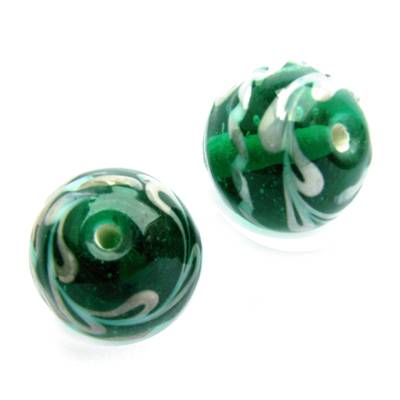 pērle apaļa 14mm zaļa caursp. ar līknēm (Indija)